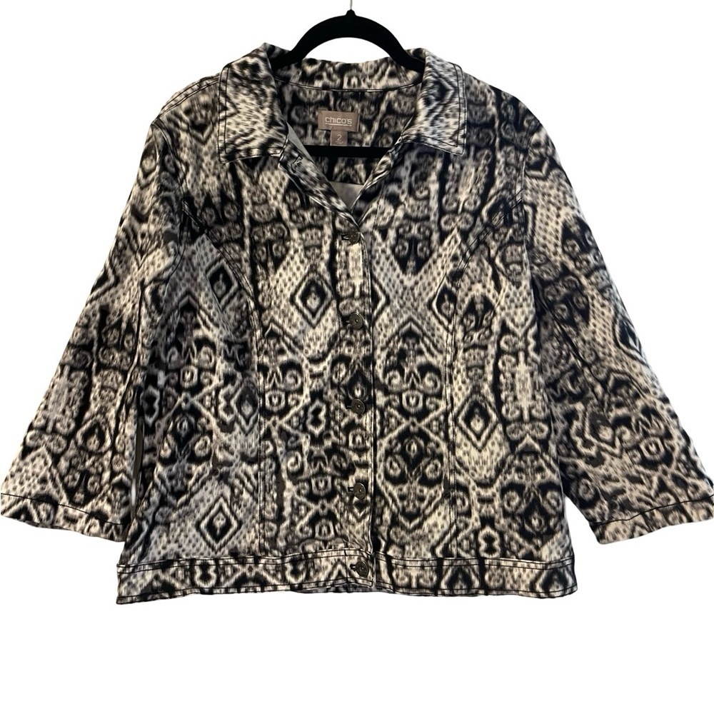 Chico’s Abstract Cropped Jacket Button Up Jacket Size L/12 (Chico’s Size 2)
